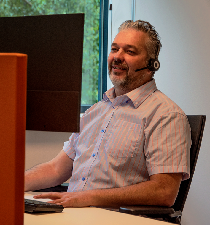 Peter - voorkant aan het werk - Social-1